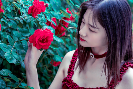 湖北荆州：百年商埠码头暑期“夜经济”升温